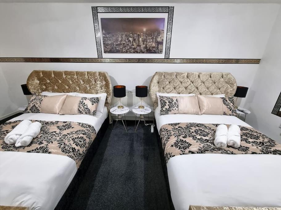 *C.Sani* Setup For Your Most Relaxed & Amazing Stay + Free Parking + Free Fast Wifi * Leeds  Eksteriør billede